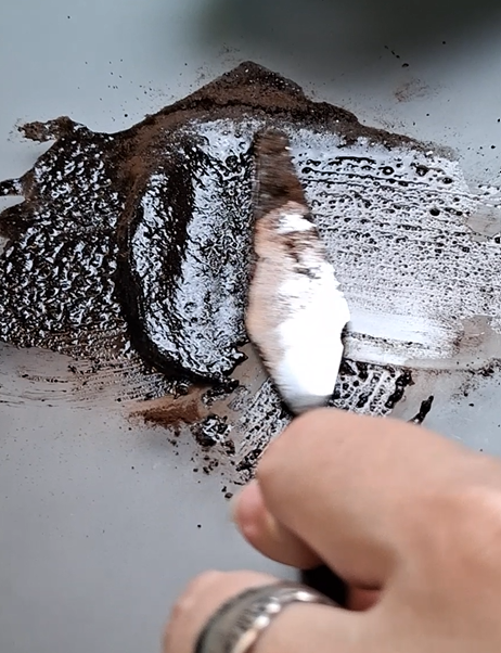 mixing natural pigment with watercolor medium